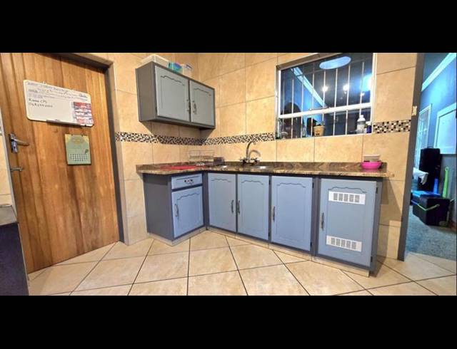 3 BEDROOM HOUSE FOR SALE IN BRACKENHURST